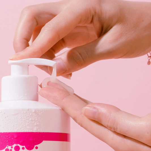 voorbeeld van een leave-in conditioner voor krullen van Curly Secret