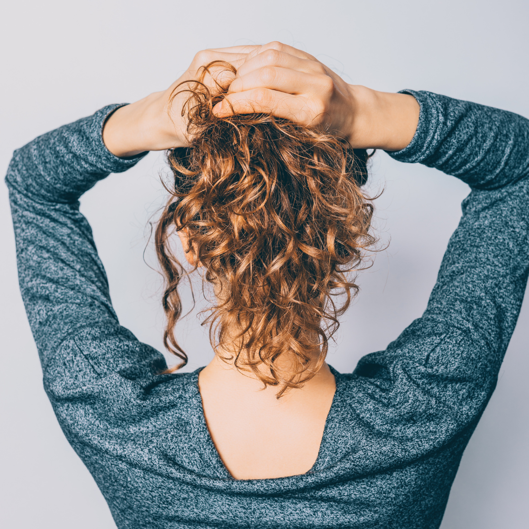 To Do Rizzy What to do about frizzy hair on top? – CurlyTools