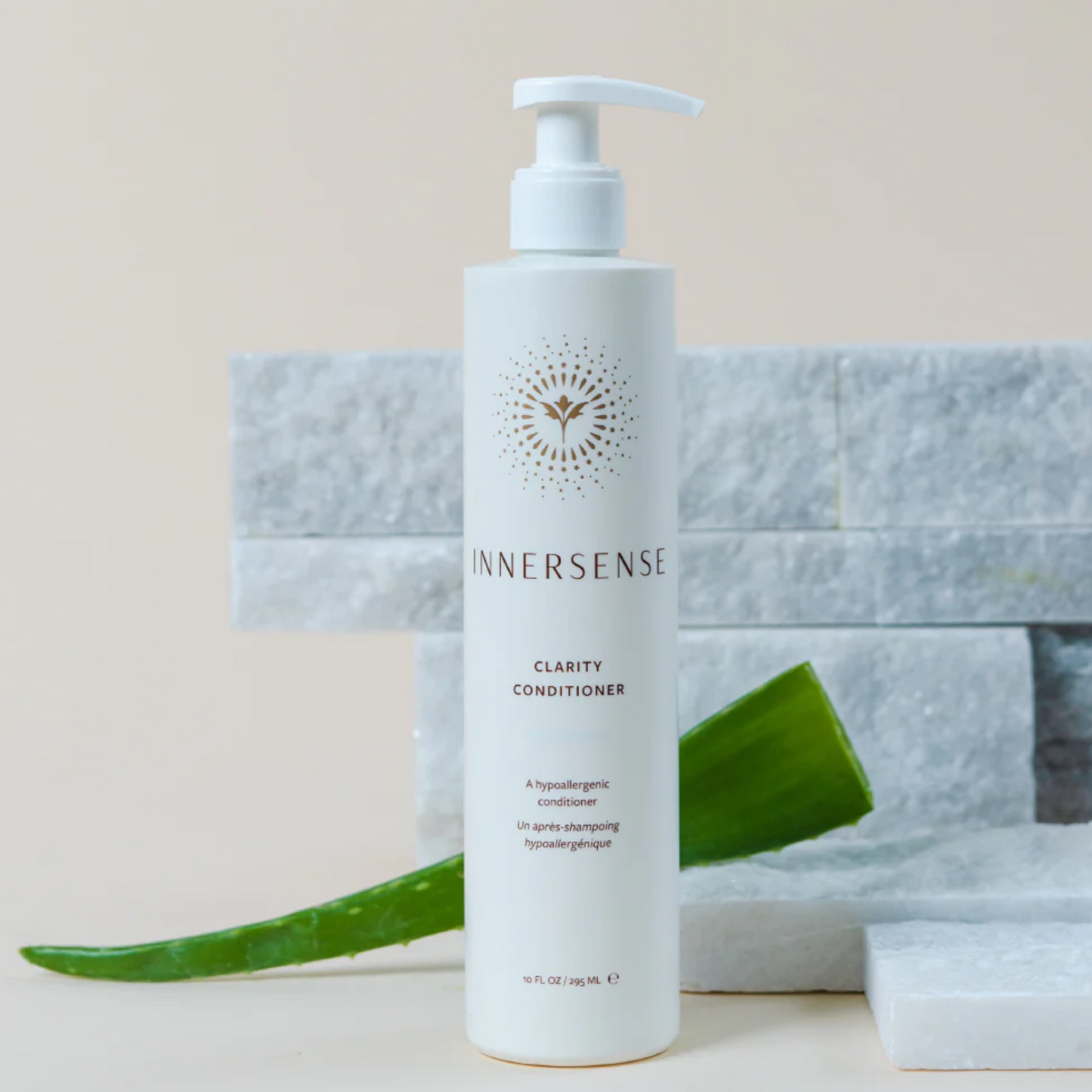Innersense Clarity Conditioner in een studio