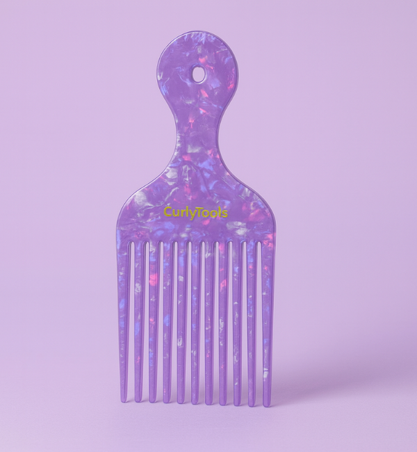 CurlyTools Lift & Volume Comb in studio