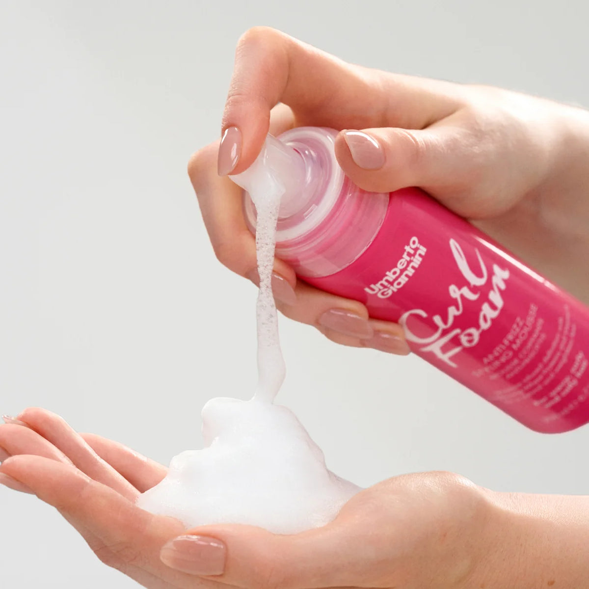 Umberto Giannini Curl Foam Anti-Frizz Styling Mousse